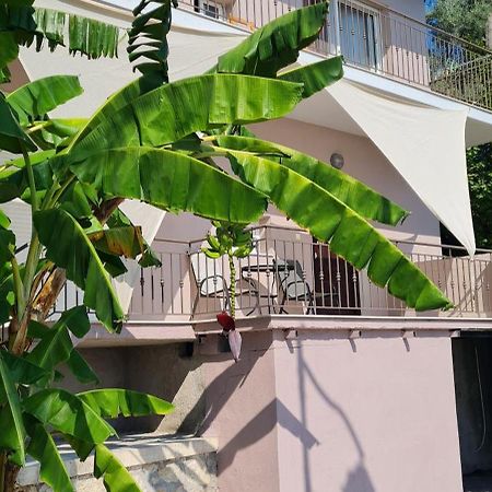 Appartamento Gerys House Nikiana Esterno foto