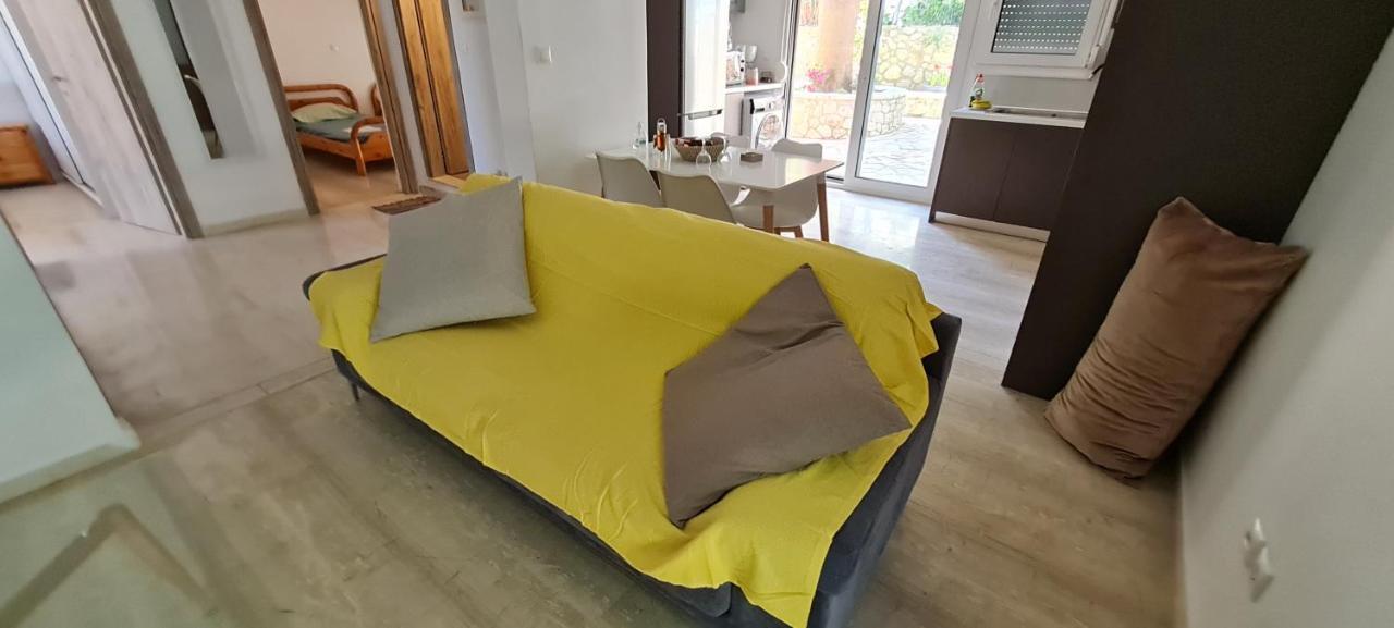 Appartamento Gerys House Nikiana Esterno foto