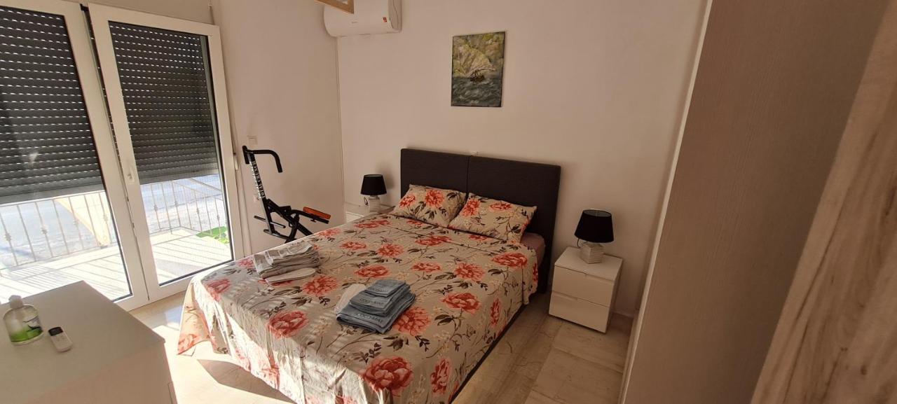 Appartamento Gerys House Nikiana Esterno foto