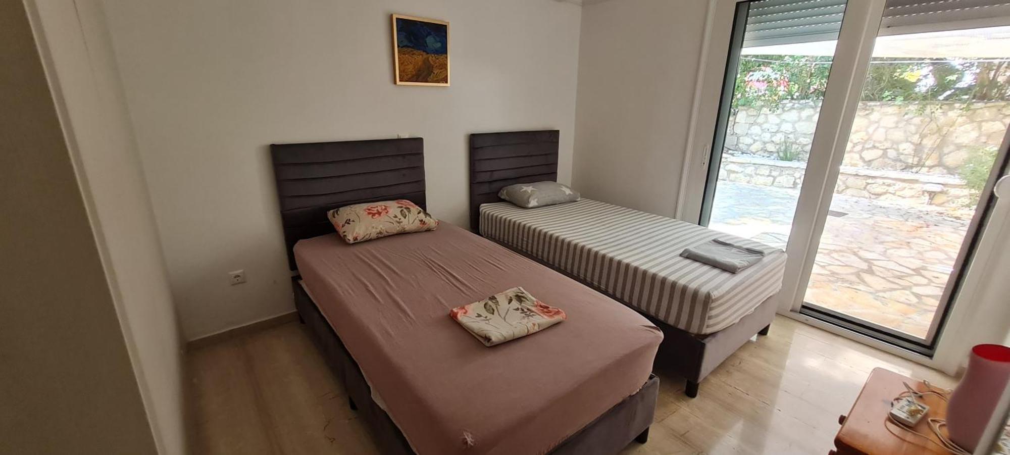 Appartamento Gerys House Nikiana Esterno foto